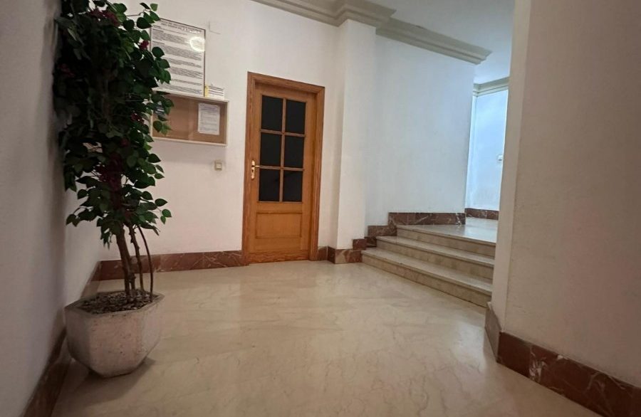 o_1iru8f4m71o4bt4p1oi51karc6m2d