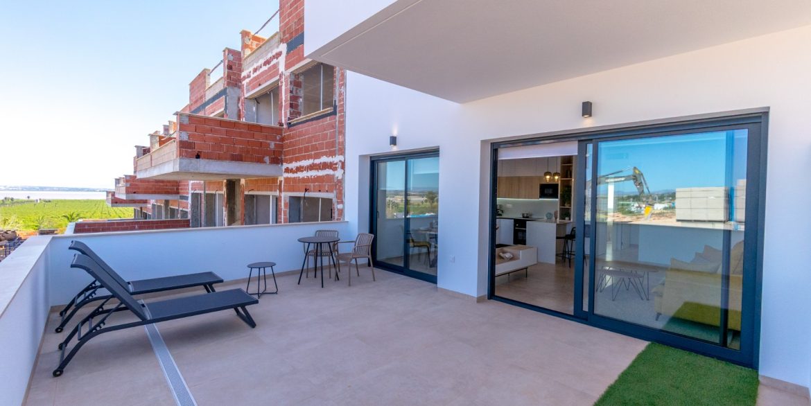 o_1iv2rurn1v1f1sc510afb25eal29