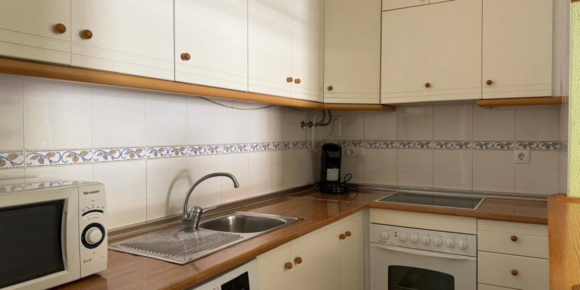 o_1ivkl17t91hf4nli9bv1hj4160n2m