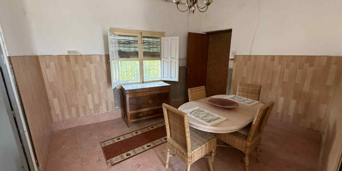 o_1j1artnuq1gvu19cqslqer51nb32d