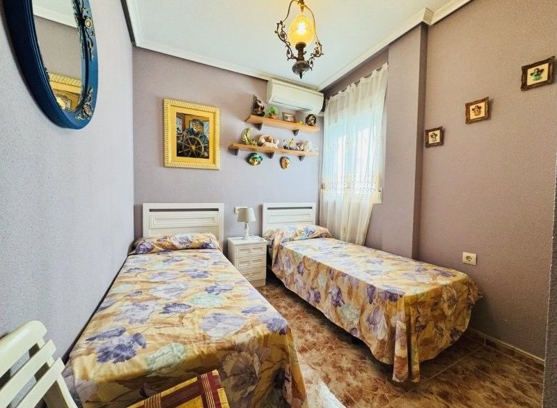 o_1j1if92lb13528lqr4h1jqq1gp821