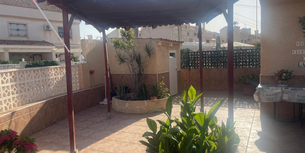 o_1j1ve4jf91u631ejek829usgj034