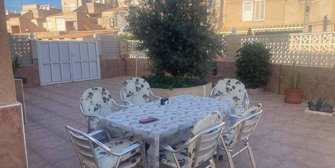 o_1j1ve4jf9oov1uarfae1ercpjq33