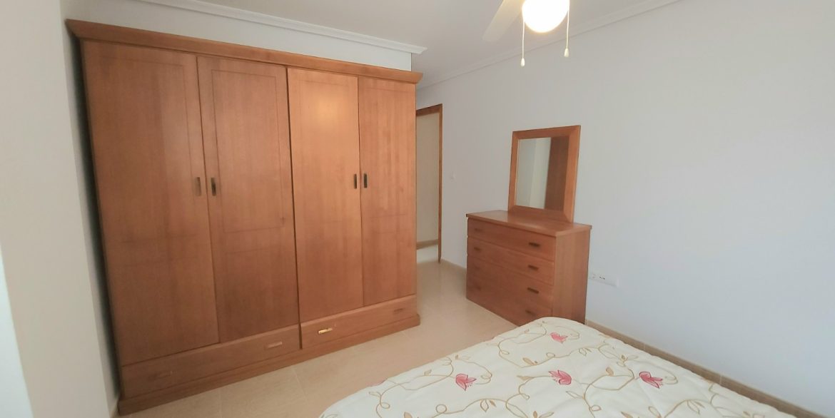 o_1j6sgmmep1igq1upf1t2h1hg91q042r