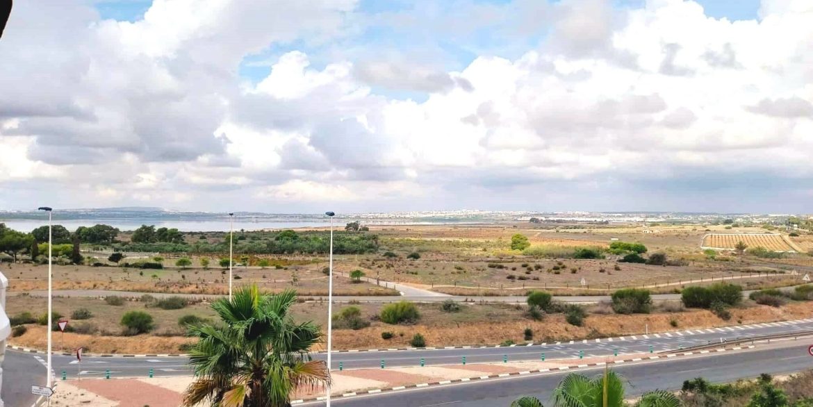 o_1j7olfhcl1c6o1ei912rv11d81log28