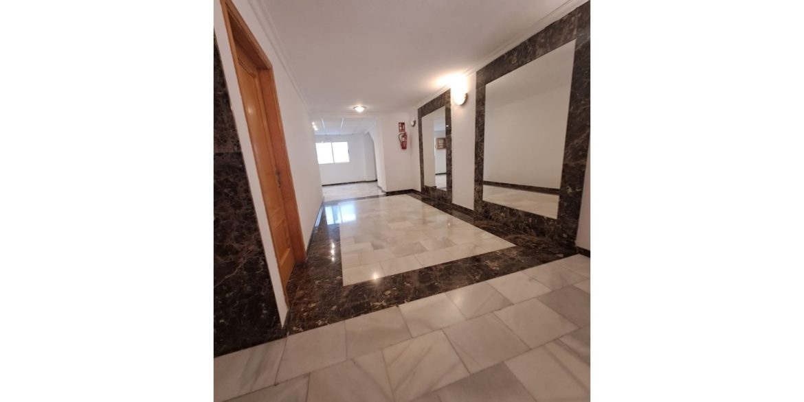 o_1j80j3n2r1bf5rrc6h01cauoro2f