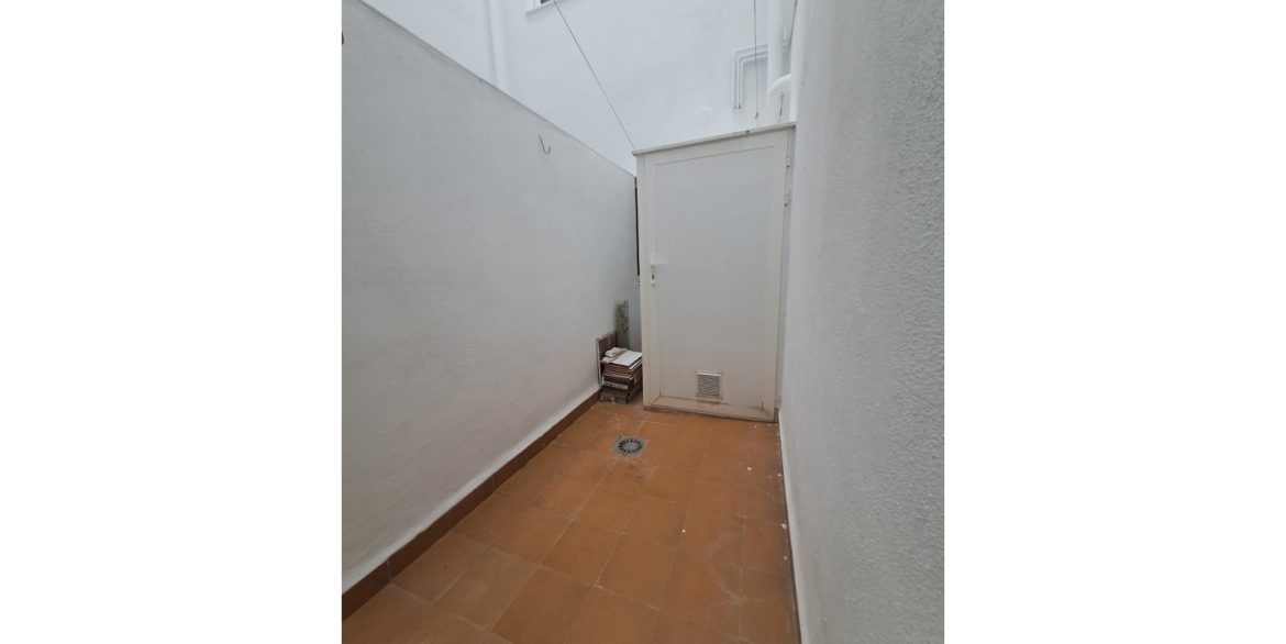 o_1j80j3n2r3b01fkj96g1eukkn2c