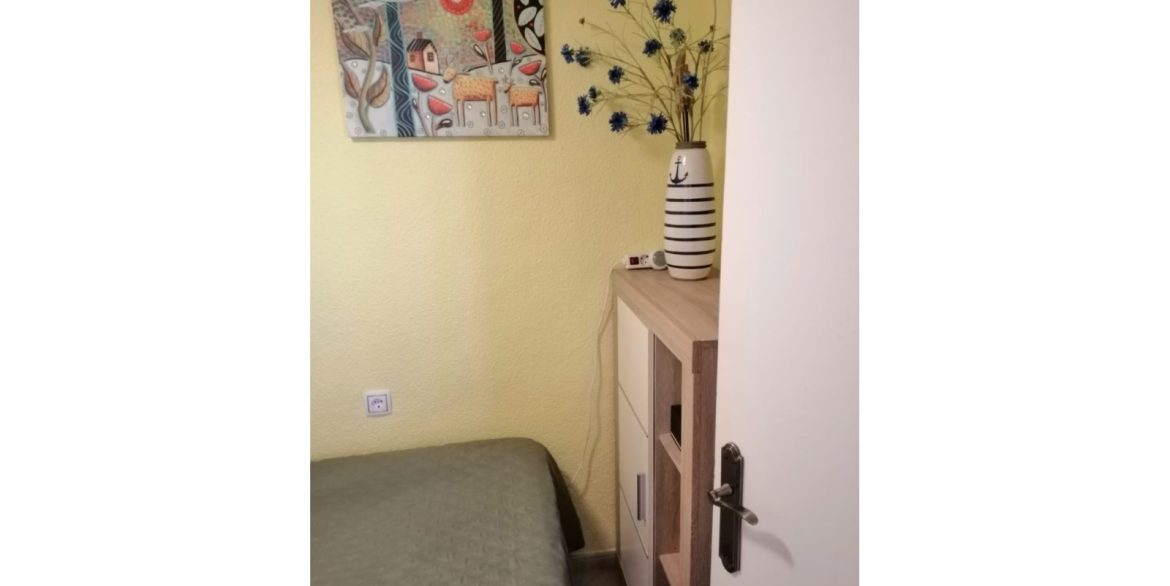 o_1j82vr0um1mh2qj81hq27653cl2a