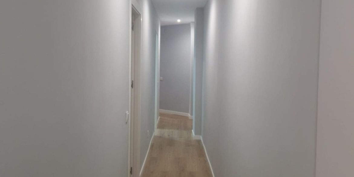 o_1j8362umr5uj73b608le518d921