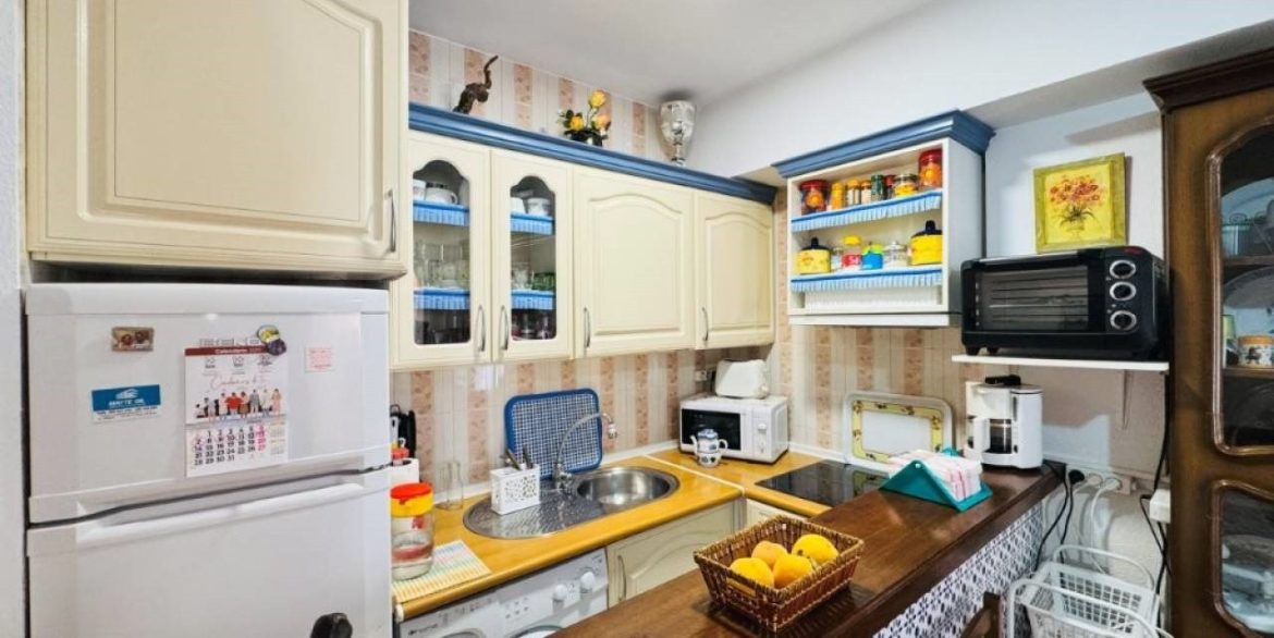 o_1j888ljc61u4a1jhkpeusa2j5q26