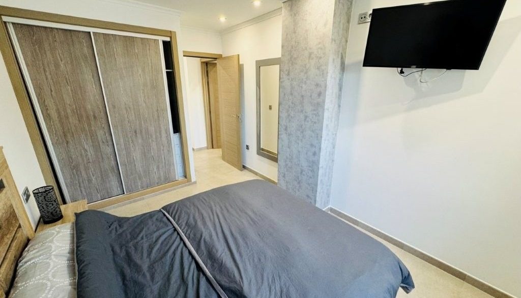 o_1j99ood8hmk57v11uks1hesqrj25