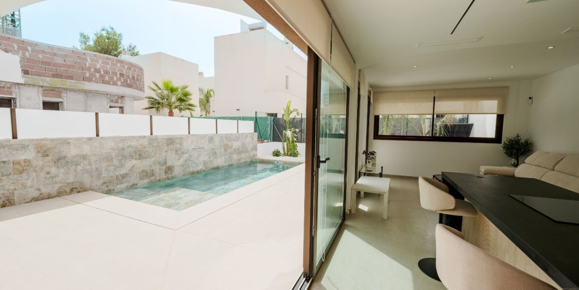 o_1ja1chbn71h1bbmn67obd21h4d2f