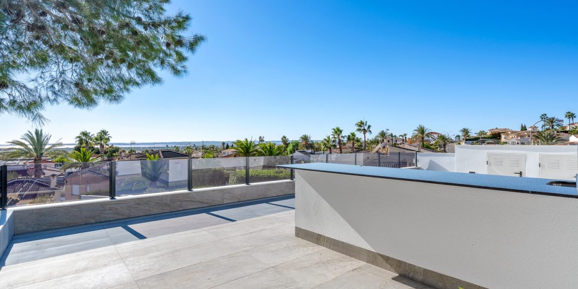 o_1jbcr43ig14821tp41jdmg0rjq84f