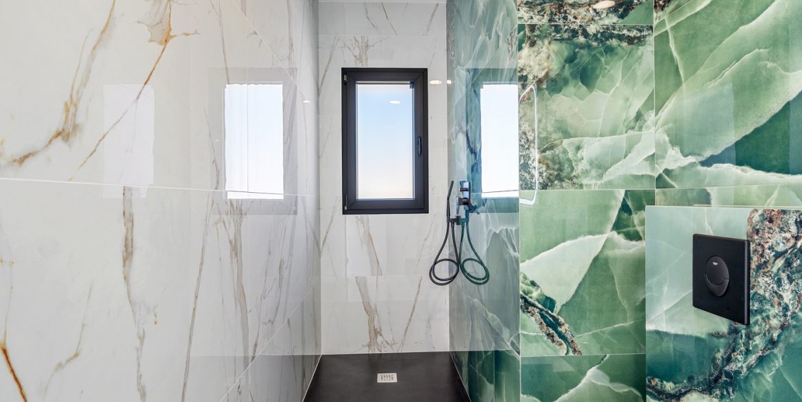 o_1jbcr43ig1mifedn140d12l01co846