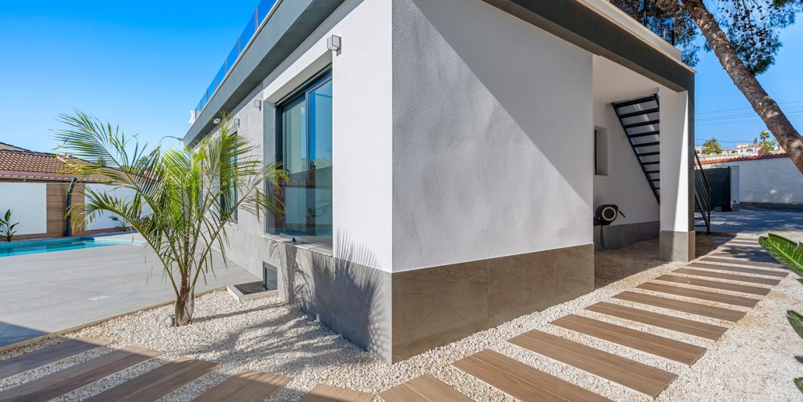 o_1jbcr43ig5cb1crdm2419h81t3i4t