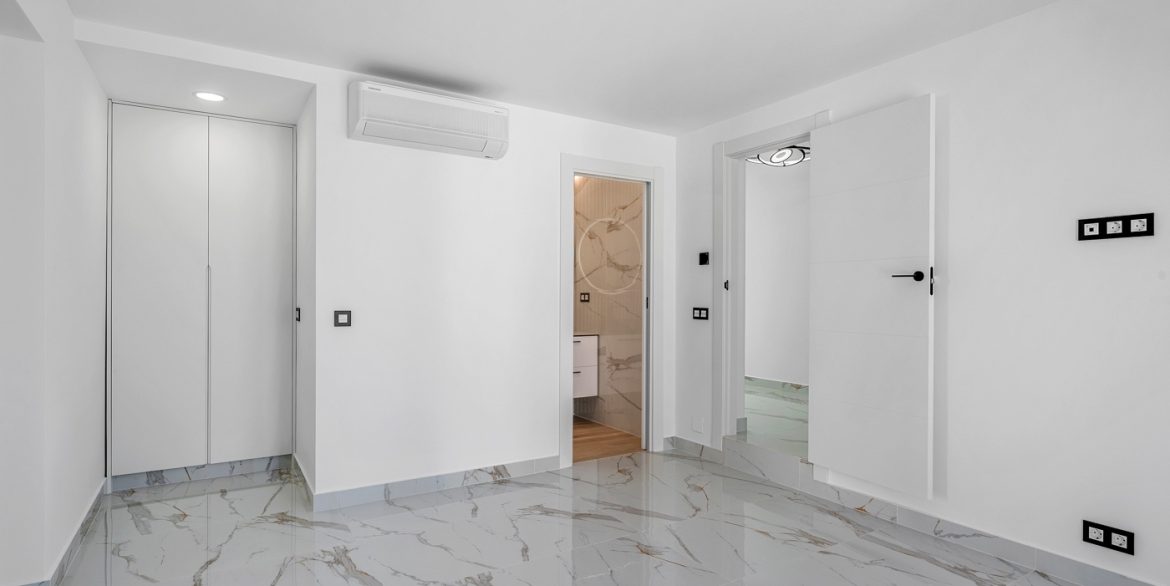 o_1jbcr43igca915q2o9v16rkrbm49