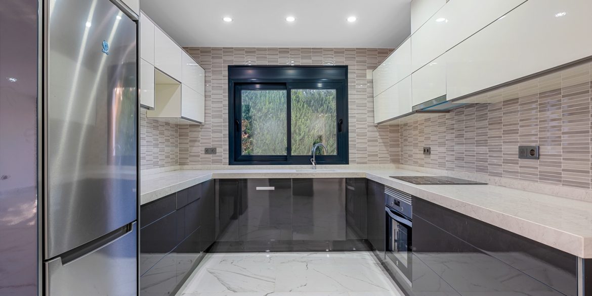 o_1jbi72flq19v1122b168d1ua71v053g