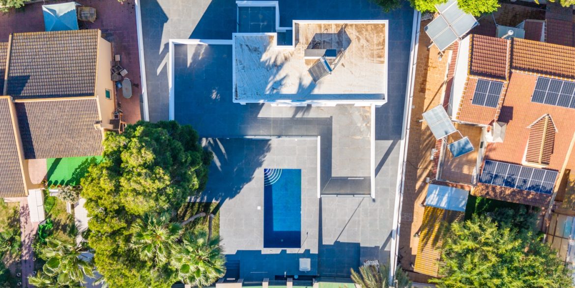 o_1jbi72flr158s1gjc1r8s1erd1d0q41