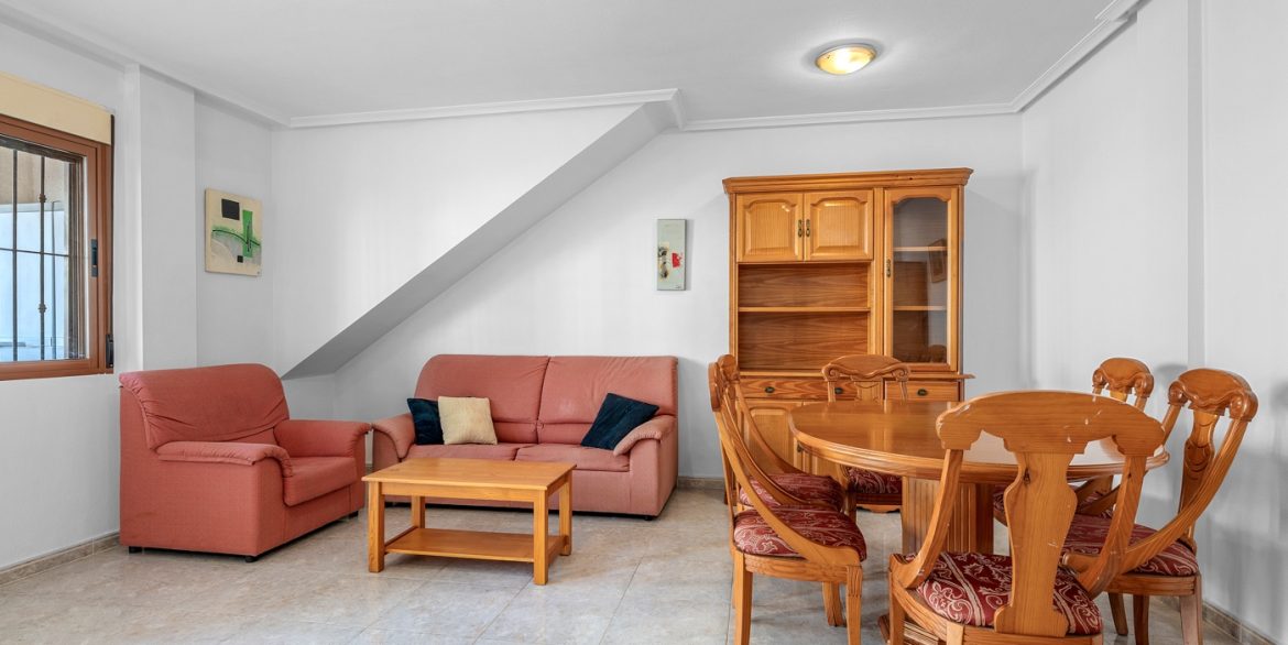 o_1jbkhv2m81pd41rc3g601i0ojia2c