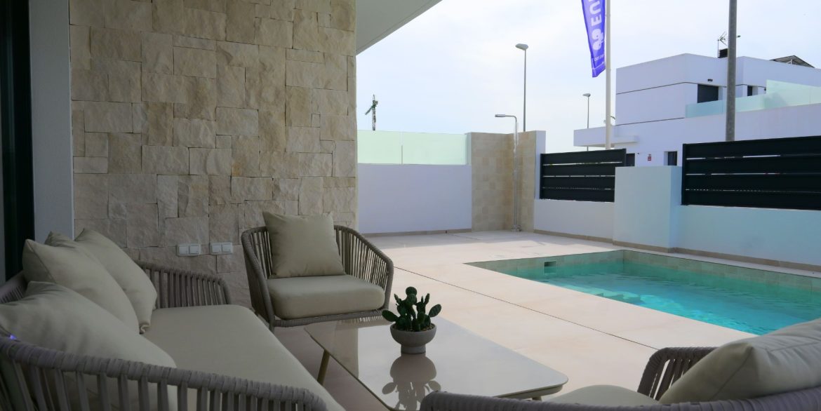 o_1jbklbibc1a6e1m8mp051m0r1rle2s