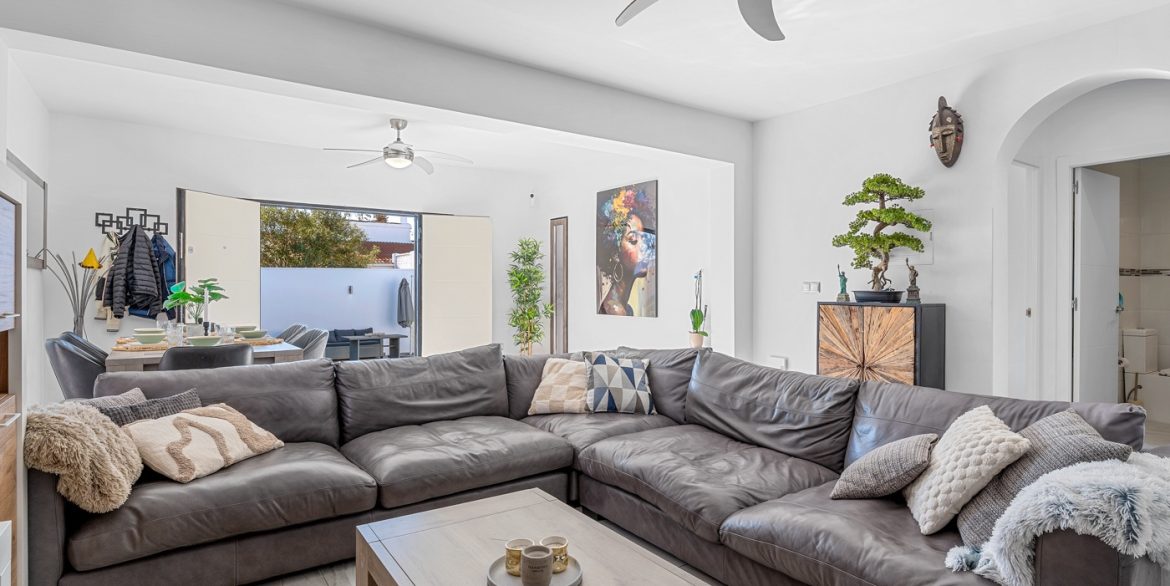 o_1jbkp8sda1fvc1d5m5ib1scaal82i