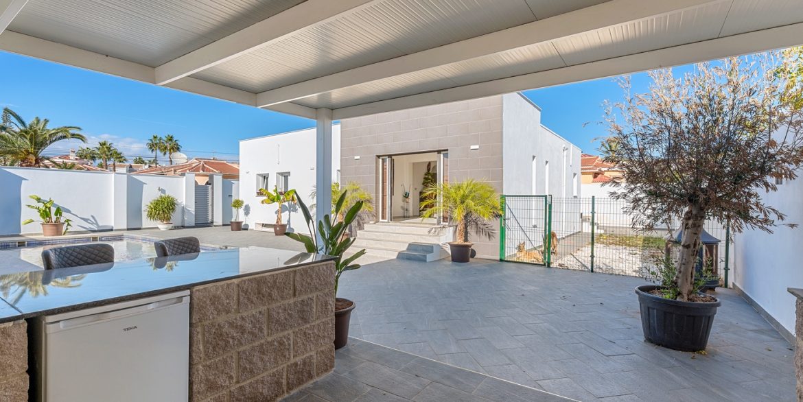 o_1jbkp8sdb1mo61akk1nc61nfccue38