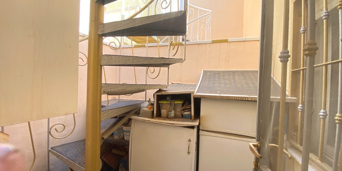 o_1jc461n3jbkpaujo21g8914pd2p