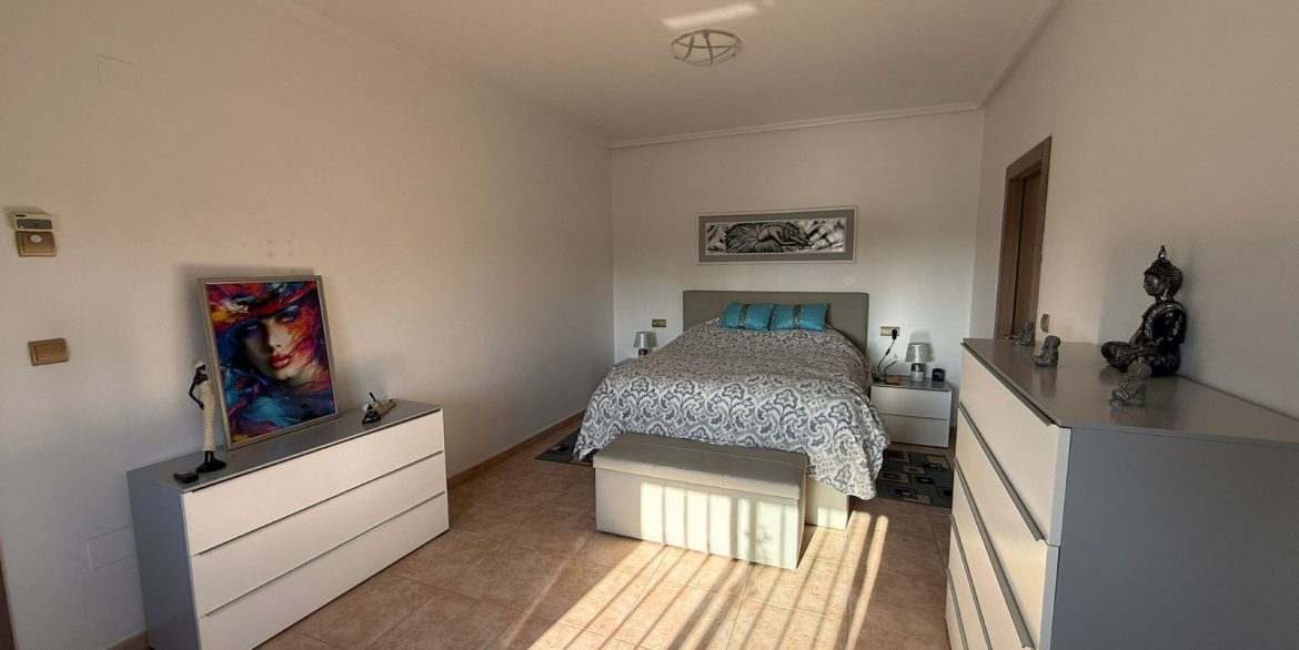 o_1jc4aiaq31s0air21m32mn3mhi37