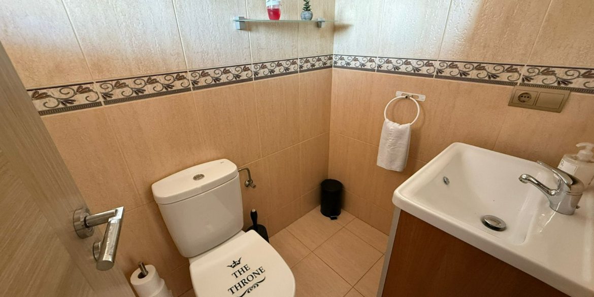 o_1jc4aiaq3robi951as61kkf1pb735