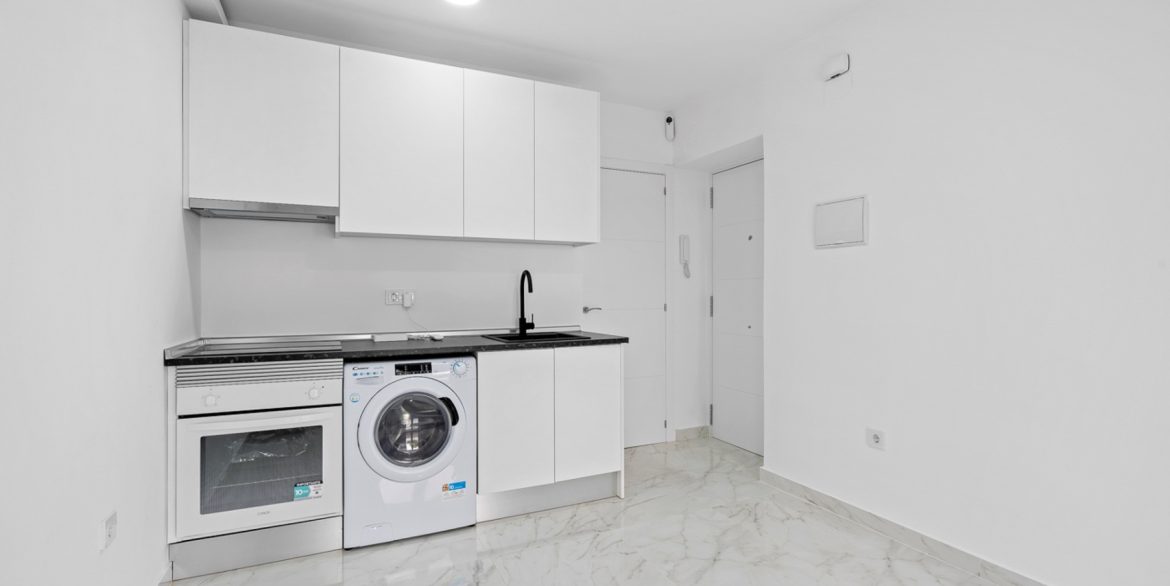 o_1jckhiahd1d7lsfl1s73a4un0927