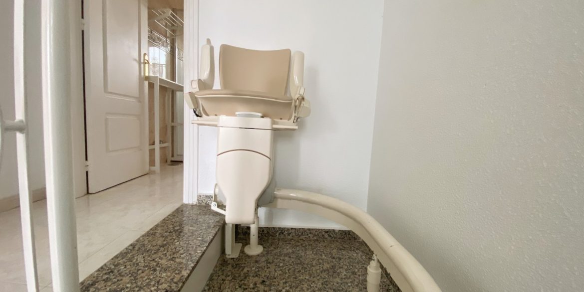 o_1jcm3n3psfsbvcv72supf13mt2u