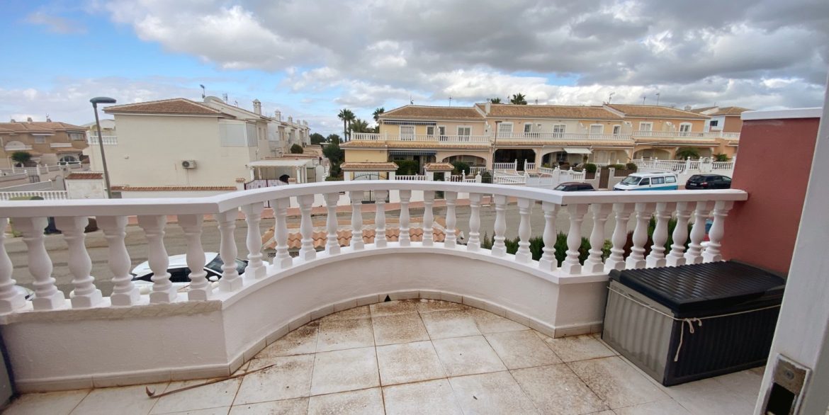 o_1jcm3n3pt10k1fla2fpmkv3if31