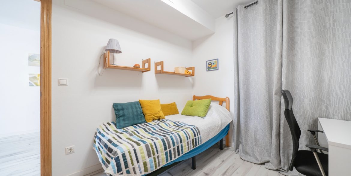 o_1jd595qq71eec1836gv71ieif392n