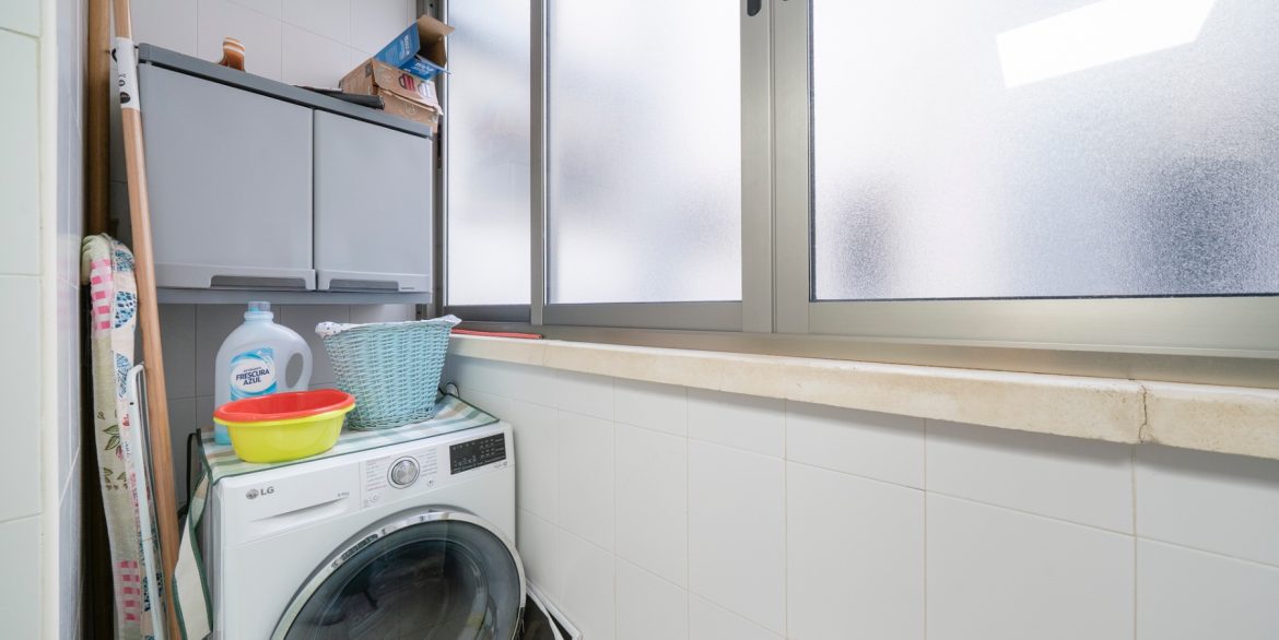 o_1jd595qq7fbs19b81agmvi69fj2v