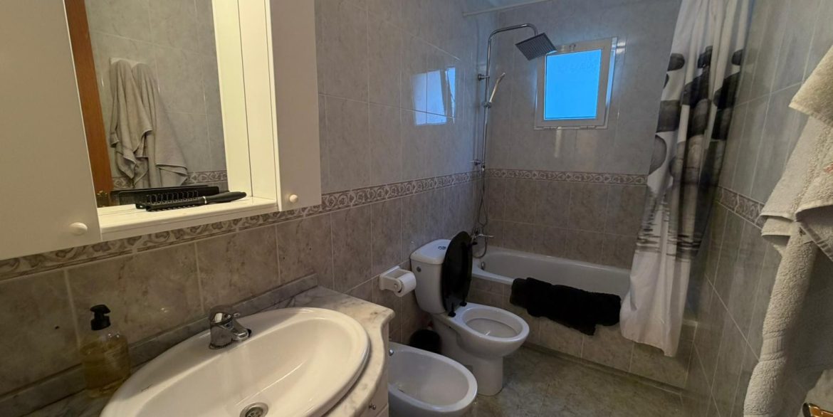 o_1jd5crt8c1a2e1a3ohek18b9mci24