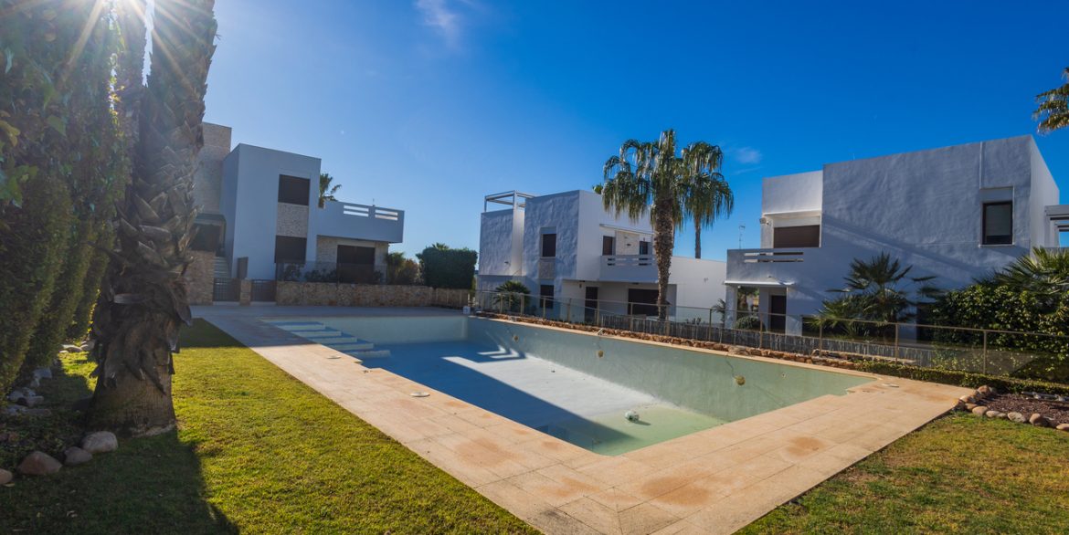 158872-villa-for-sale-in-algorfa-30880802-large