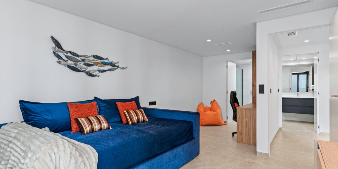 181508_67447d252e258