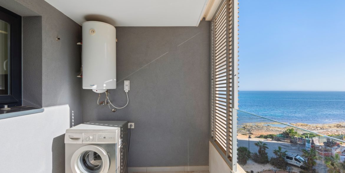 d68b59ebca487668b59ebca4878