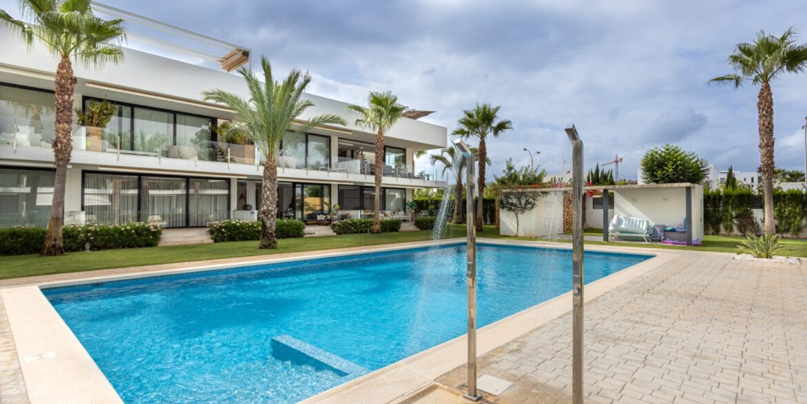 d692c326b5cc6a692c326b5cccf