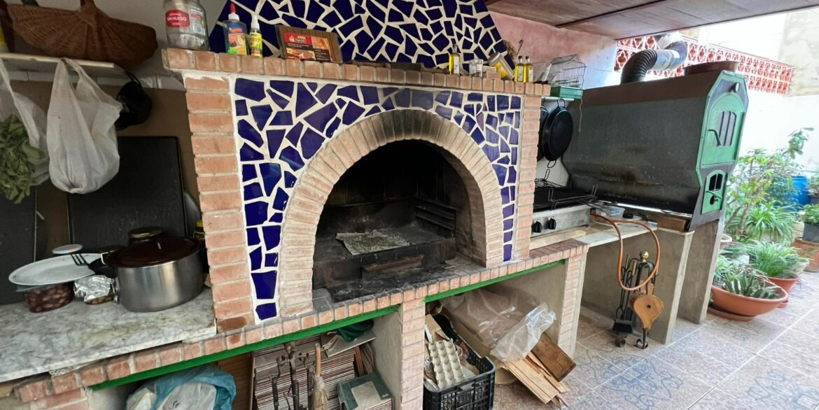 o_1hg8ppm9o1bgckjr10a1b721i4o31