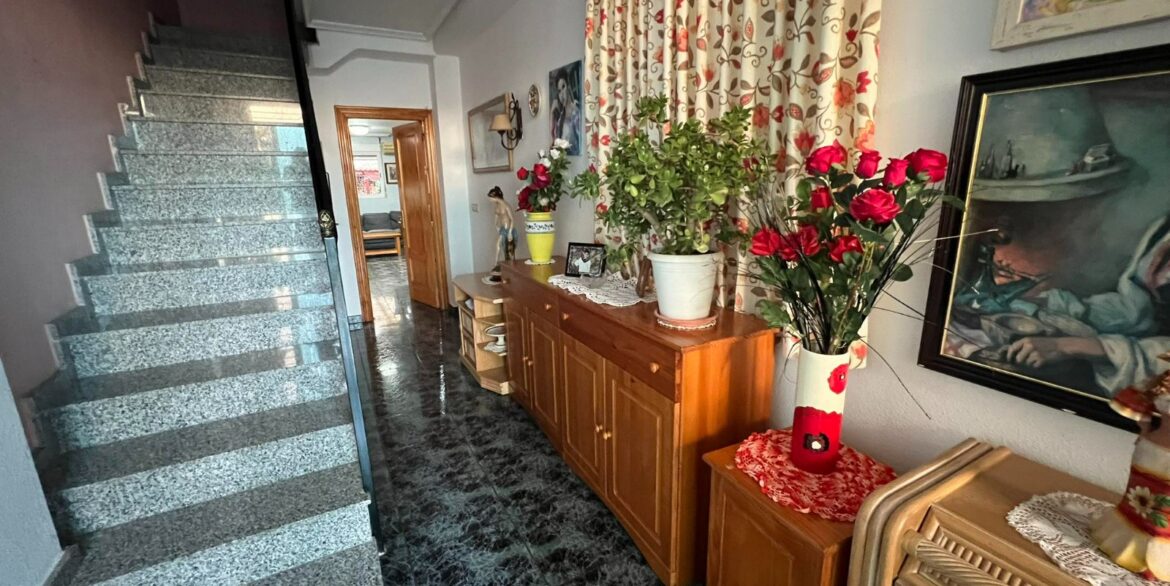 o_1hg8ppm9o1d781fck1onh1viev5h3r