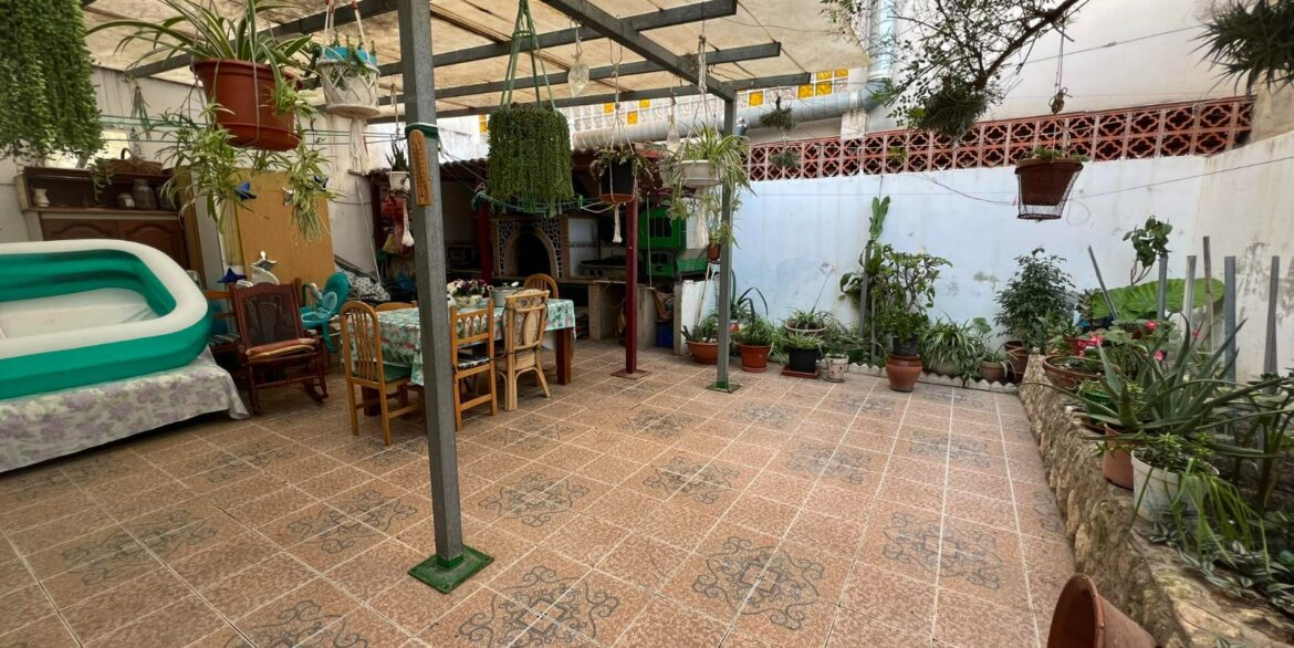 o_1hg8ppm9o2evv541smr1isi69c3h