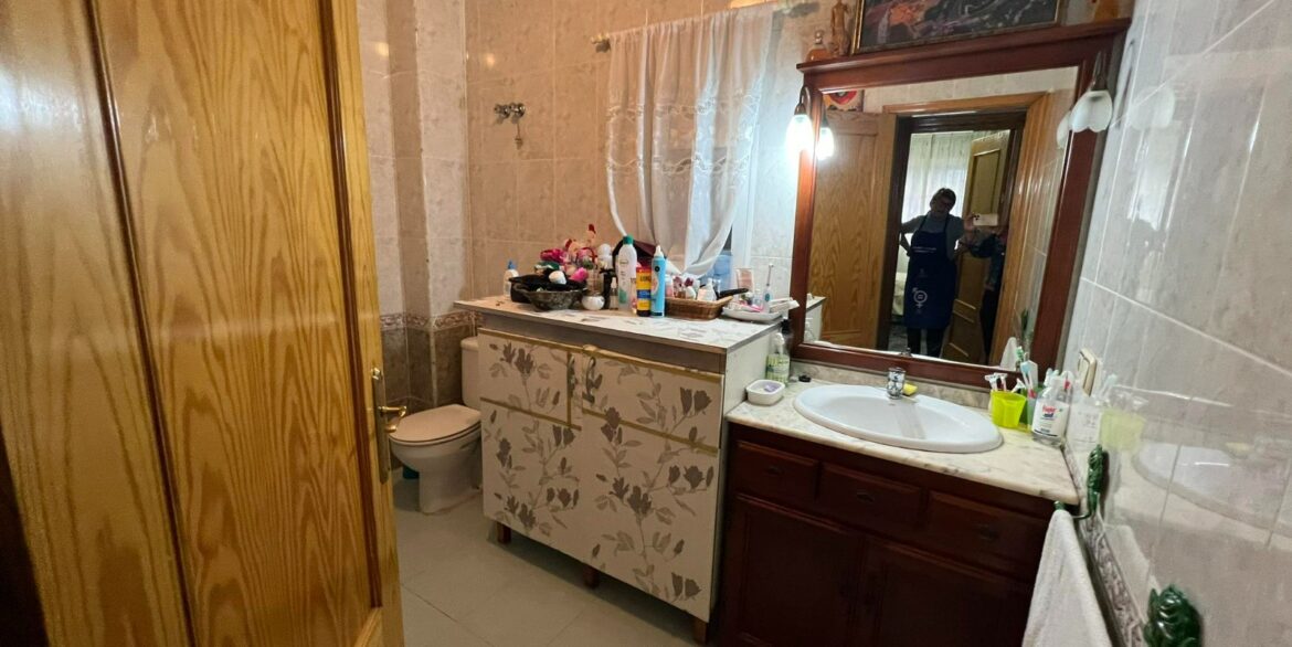 o_1hg8ppm9o8itppb1oig1gfm1pbq3o