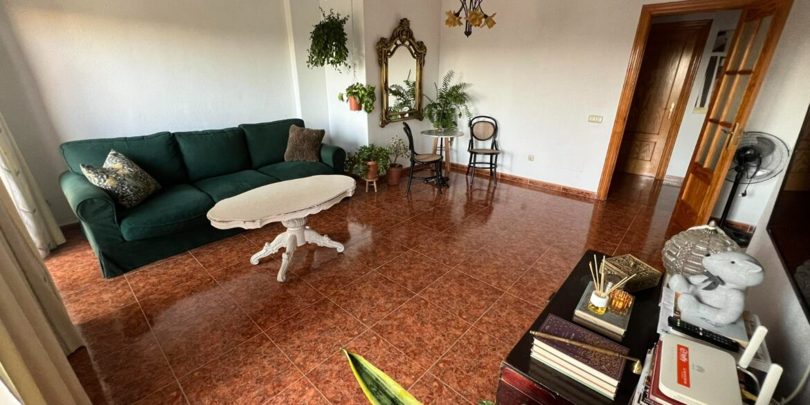 o_1hg8ppm9ovns19vn1nnn1gp91ffp3a