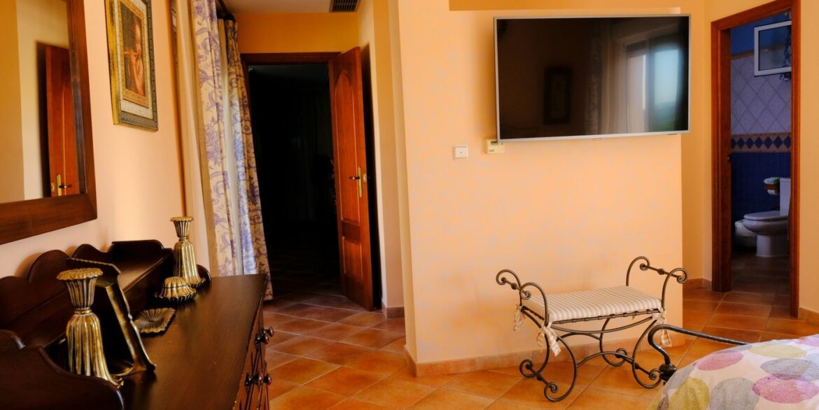 o_1hn08gn87fp71p0m1lvonrkaan5m