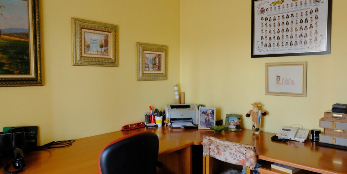 o_1hn08gn881j02hv611pj12i41ajh6r