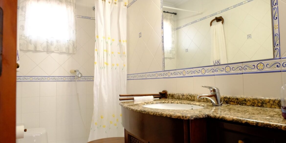 o_1hn08gn881tcgak28k11l8p1sn76s