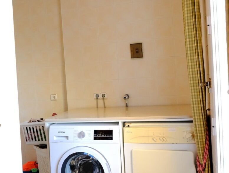 o_1hn08gn88s0ujgmqfa7p09rq7h