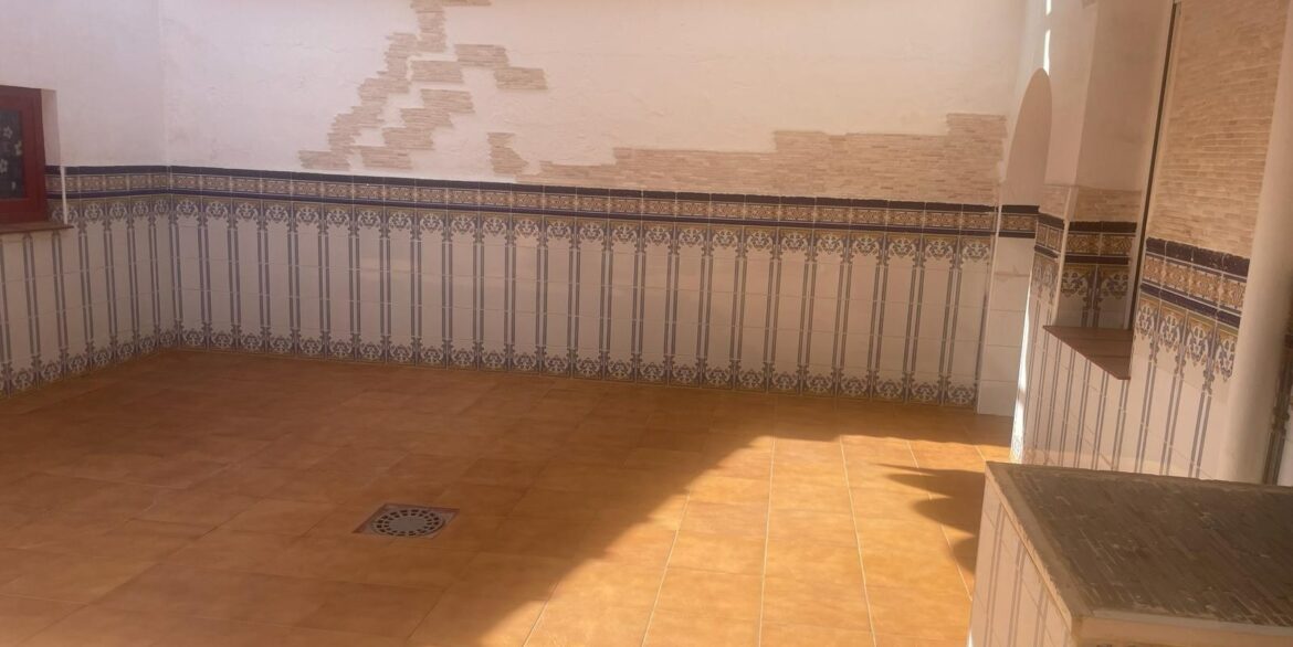 o_1hn5p5uto1kmj1k5m1n691llg182l2d