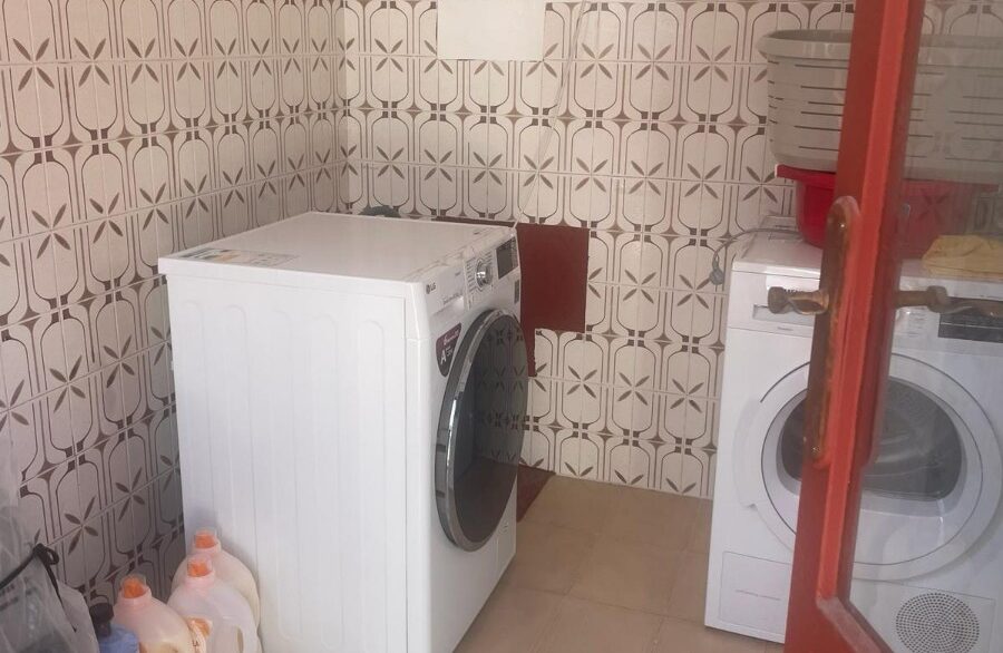 o_1hn5p5utokus10881191rg4lp12g